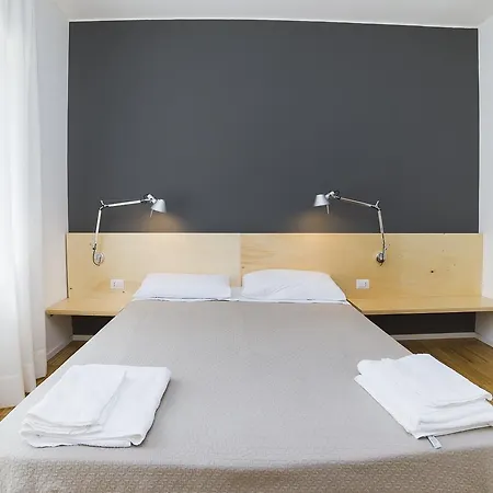 Le Stanze Di Piazza Dei Martiri 5* نابولي