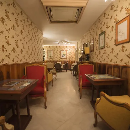 فندق مبيت وإفطار Le Stanze Di Piazza Dei Martiri نابولي